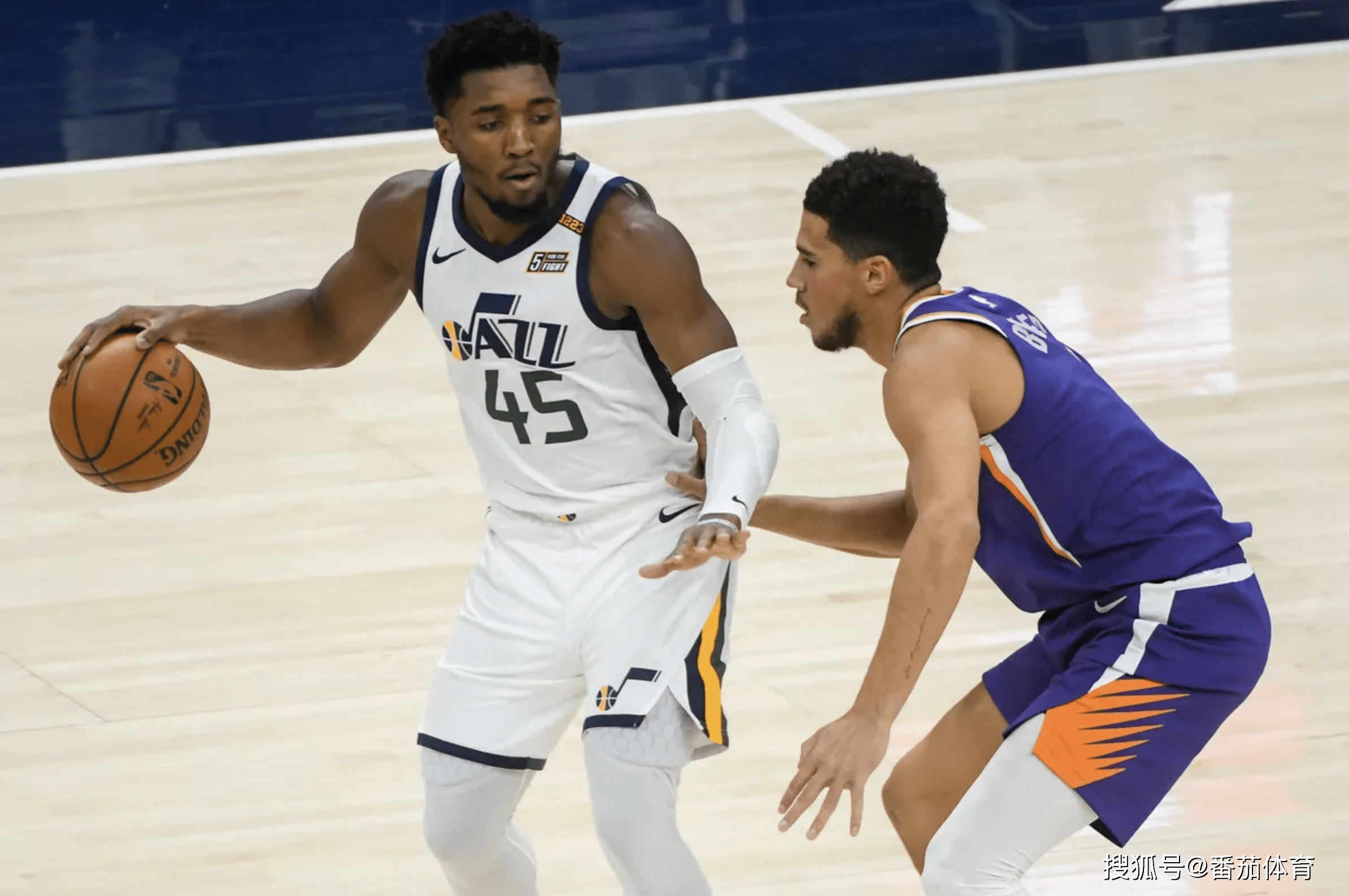 关于重磅！赛前斯图加特调整名单以备社区盾关键时刻犹他爵士备战国王杯，风云突变波士顿凯尔特人今晨主帅复盘的信息